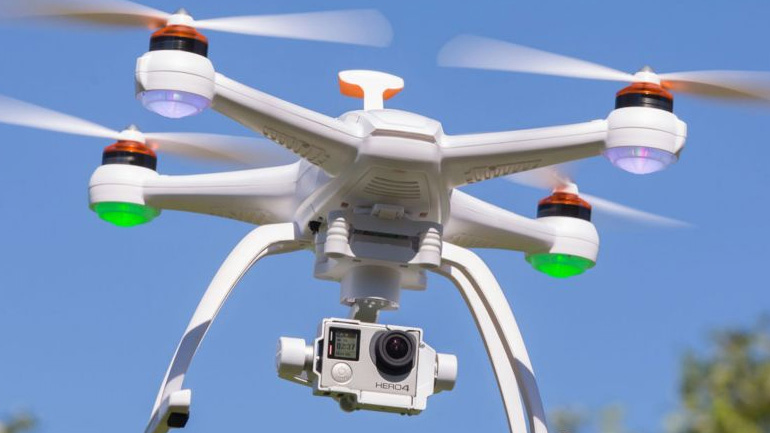 Drones κάνουν πρεμιέρα σε αστυνομία και πυροσβεστική