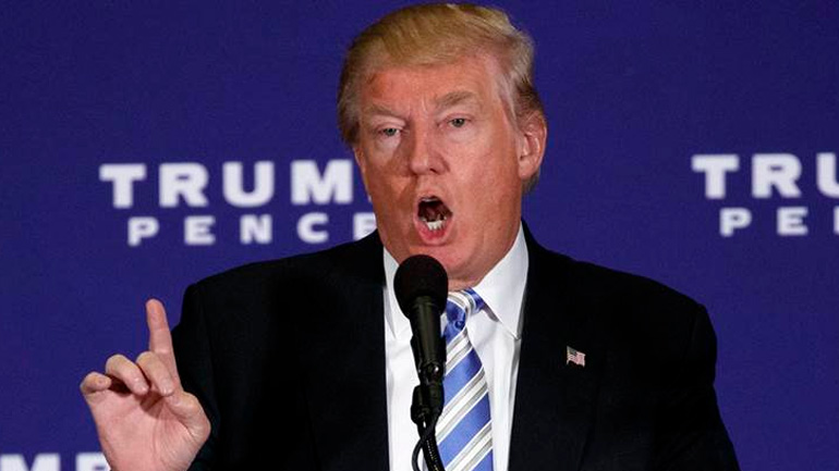 Ο Τραμπ γιόρτασε τις 100 «πολύ παραγωγικές» πρώτες ημέρες του στην προεδρία