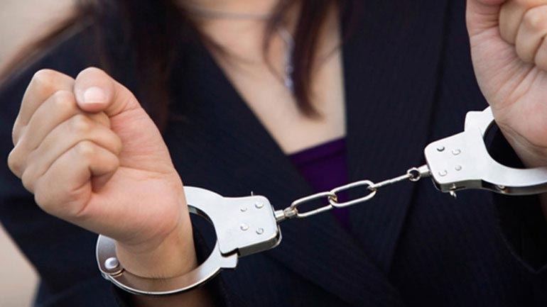 Χίος: Συνελήφθη ιδιοκτήτρια περιπτέρου για διακίνηση χασίς σε πρόσφυγες και μετανάστες