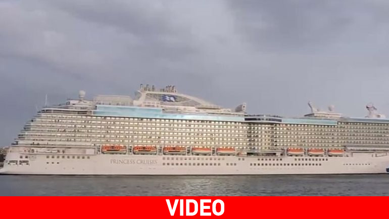 Το πολυτελέστατο κρουαζιερόπλοιο Majestic Princess στον Πειραιά