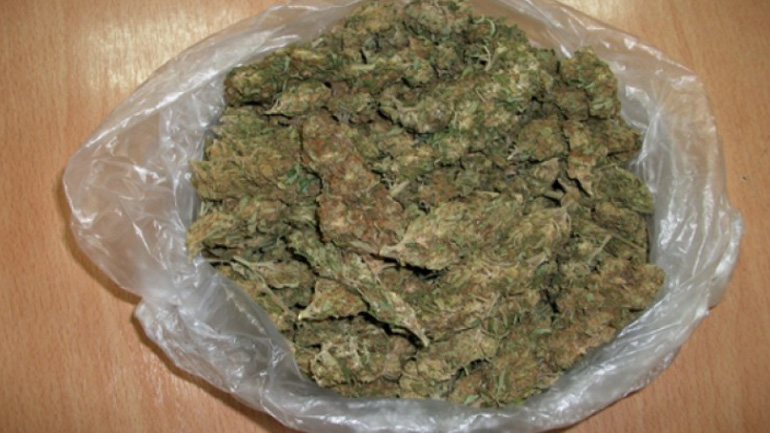 Κυλλήνη: Έκρυψαν τα ναρκωτικά σε ξένο σπίτι