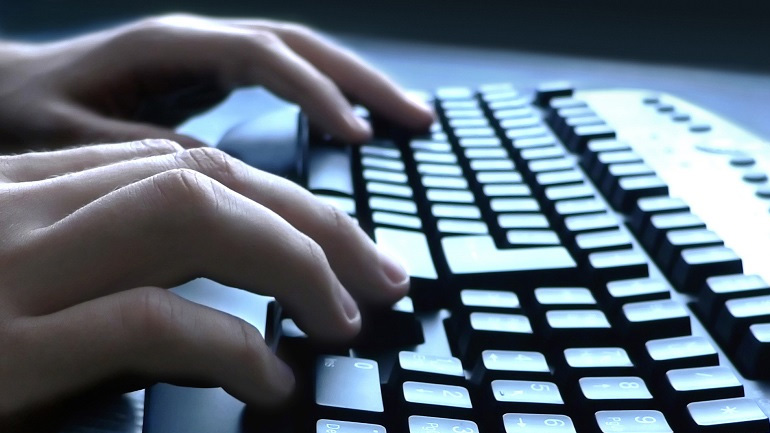 Τραμπ: Το χακάρισμα του Δημοκρατικού Κόμματος μπορεί να έγινε από την Κίνα