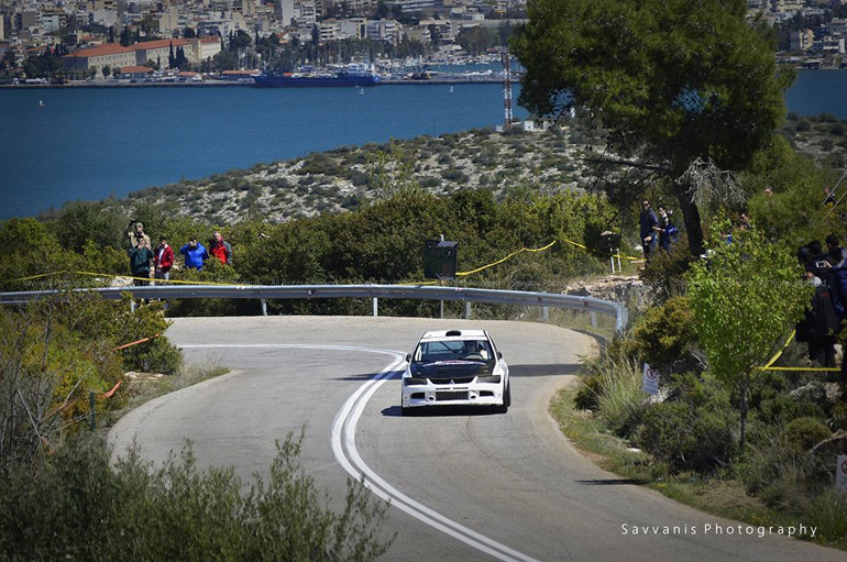 H απόφαση του Κώστα Πατσουρέα το Σάββατο το απόγευμα να μην τρέξει στην ανάβαση Διονύσου άναψε... φωτιές στο Facebook