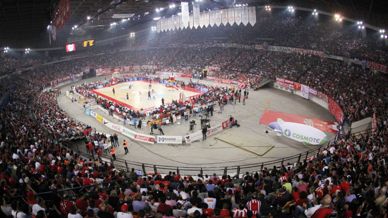 Το κατάμεστο ΣΕΦ από... ψηλά