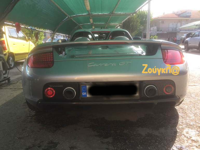 Porsche GT με ελληνικές πινακίδες...