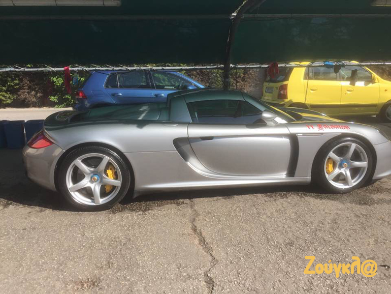 Το απόλυτο διθέσιο hyper car...