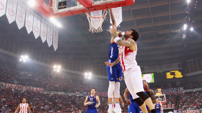 Mία από τις πολλές μάχες στους... αιθέρες 