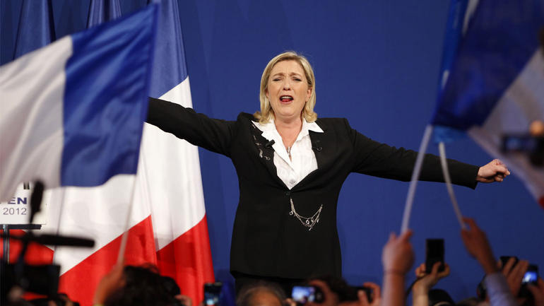 Η Λεπέν δεν αποκλείει την επιβολή capital controls σε περίπτωση εκλογή της