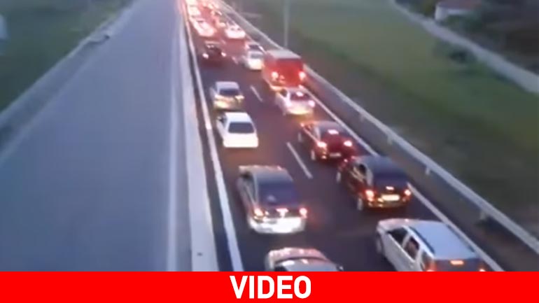 Η επιστροφή από την Χαλκιδική έγινε με ουρές χιλιομέτρων