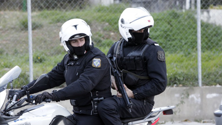 Θεσσαλονίκη: Είχαν στην κατοχή τους 2.000 πακέτα λαθραία τσιγάρα