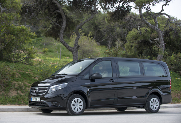 To 9θέσιο Vito Tourer...