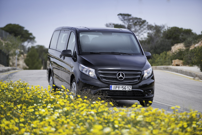 Το Merceds Vito Tourer Dark Edition...