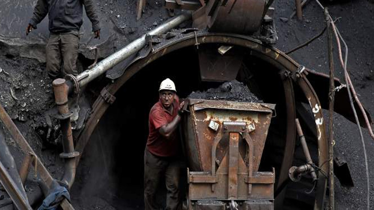 Ιράν: Τουλάχιστον 21 νεκροί από έκρηξη σε ορυχείο