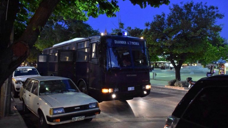 Χίος: Έξι τραυματίες από επεισόδια μεταξύ μεταναστών