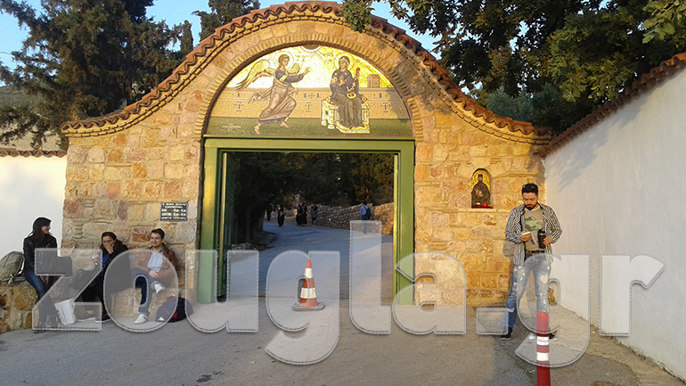 Το μοναστήρι του Αγίου Εφραίμ στη Νέα Μάκρη