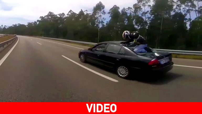 Ο πιο τυχερός μοτοσυκλετιστής του κόσμου