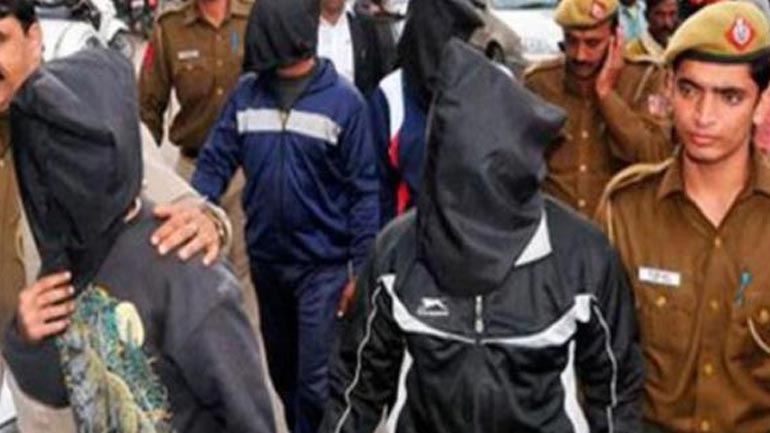 Ινδία: Επικυρώθηκε η θανατική ποινή για τέσσερις άνδρες που βίασαν και σκότωσαν φοιτήτρια