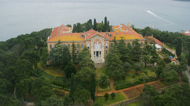 Να επαναλειτουργήσει η Σχολή της Χάλκης ζήτησε ο Οικουμενικός Πατριάρχης