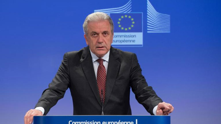 Αβραμόπουλος: «Συνεργασία με το Πεκίνο για την αντιμετώπιση της μετανάστευσης»