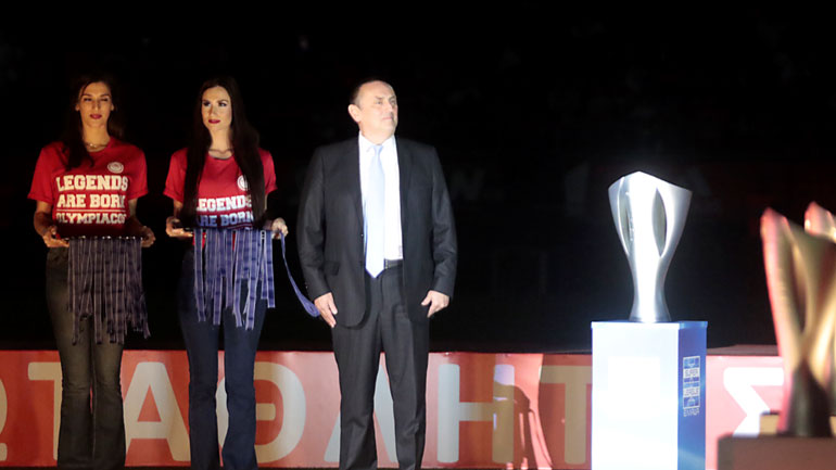 Ο κ. Στράτος λίγα λεπτά πριν την απονομή