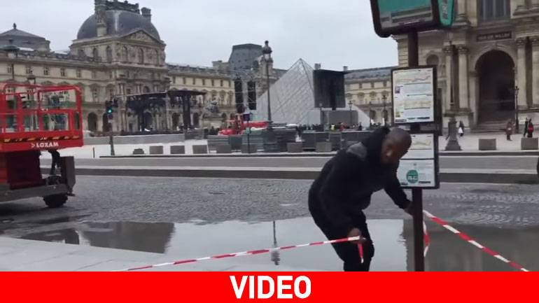 Εκκενώθηκε το προαύλιο του Λούβρου λόγω ύποπτου αντικειμένου