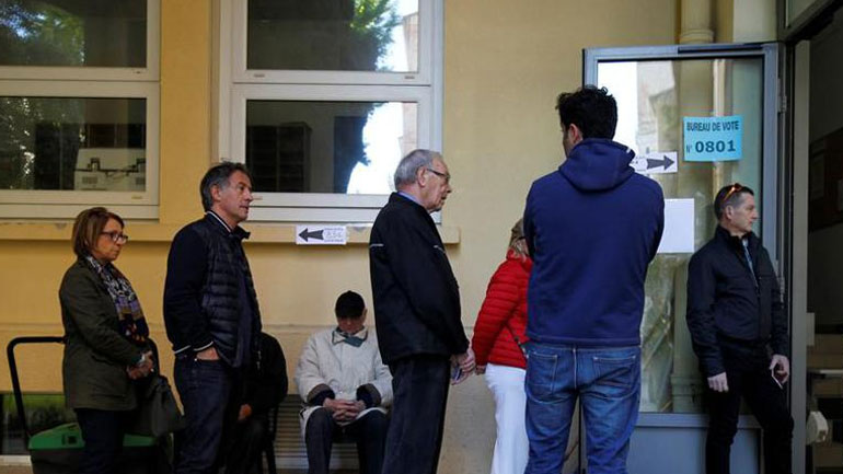 Γαλλία- προεδρικές εκλογές: Άνοιξαν οι κάλπες