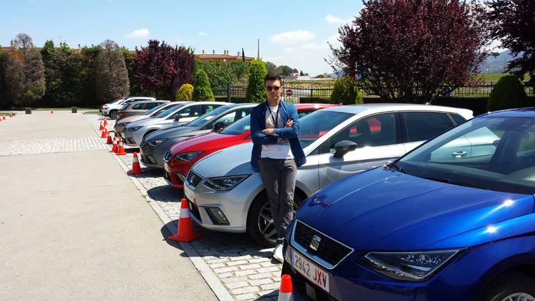 Ο απεσταλμένος του zougla.gr, Λουκάς Παπαλάμπρος βρίσκεται στην Ισπανία για να οδηγήσει το νέο SEAT Ibiza