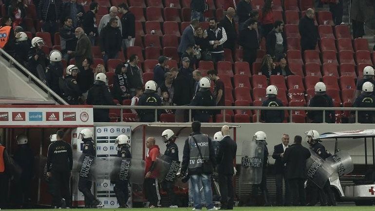 Μειώθηκε η ποινή του Ολυμπιακού για τον ημιτελικό με την ΑΕΚ