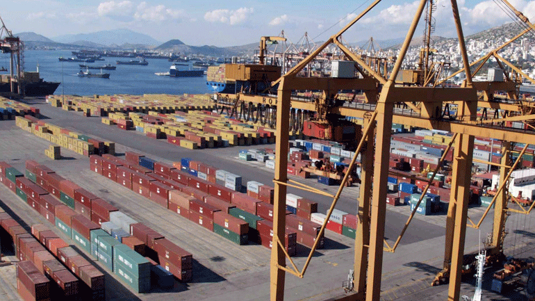 Άλμα κατά 44,8% του εμπορικού ελλείμματος