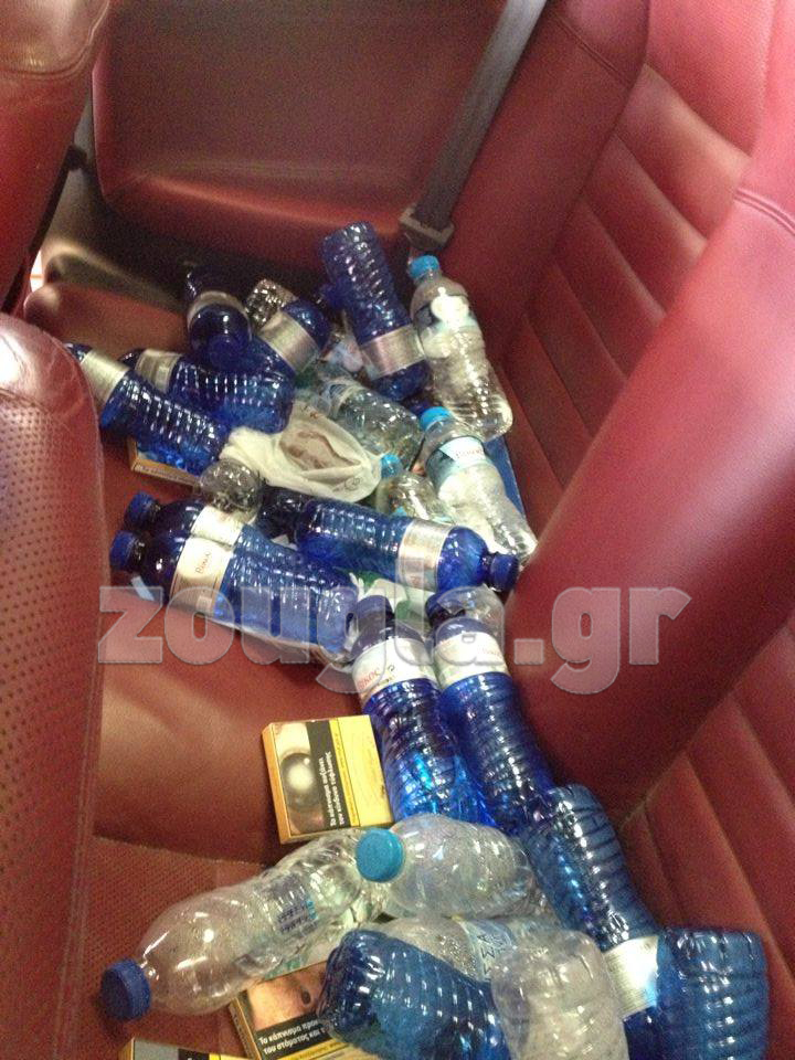 Λέτε να βγει από εκεί μέσα κανένας... ποντικός;