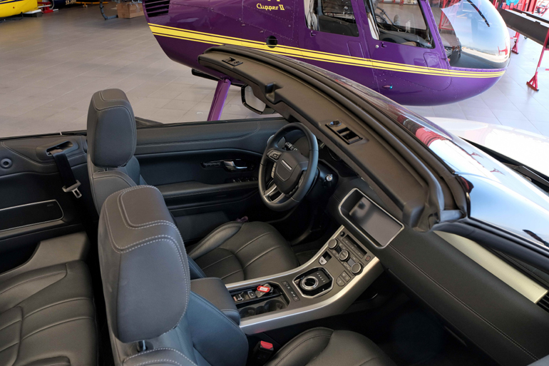 Το εσωτερικό του βρετανικού SUV