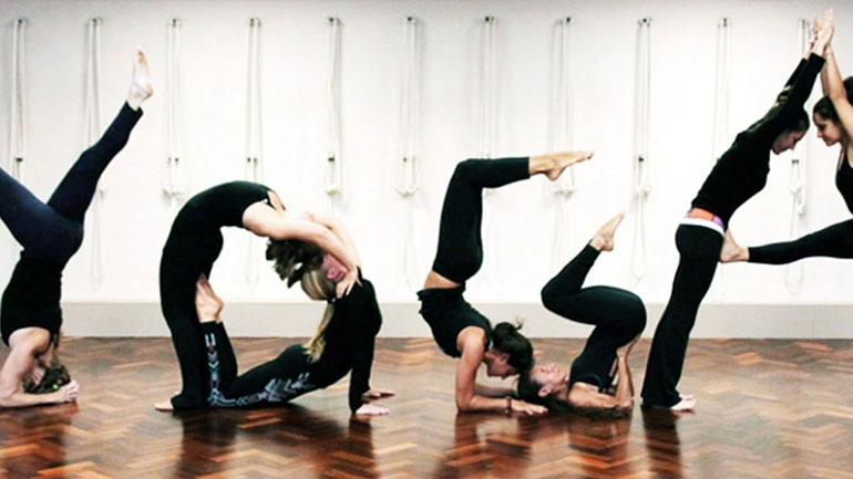 Κάντε yoga μία φορά την εβδομάδα για τη μέση σας