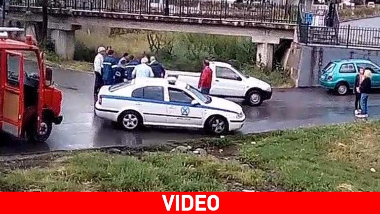 Λάρισα: Ηλικιωμένος μεταφέρθηκε σε καρότσα στο Κέντρο Υγείας