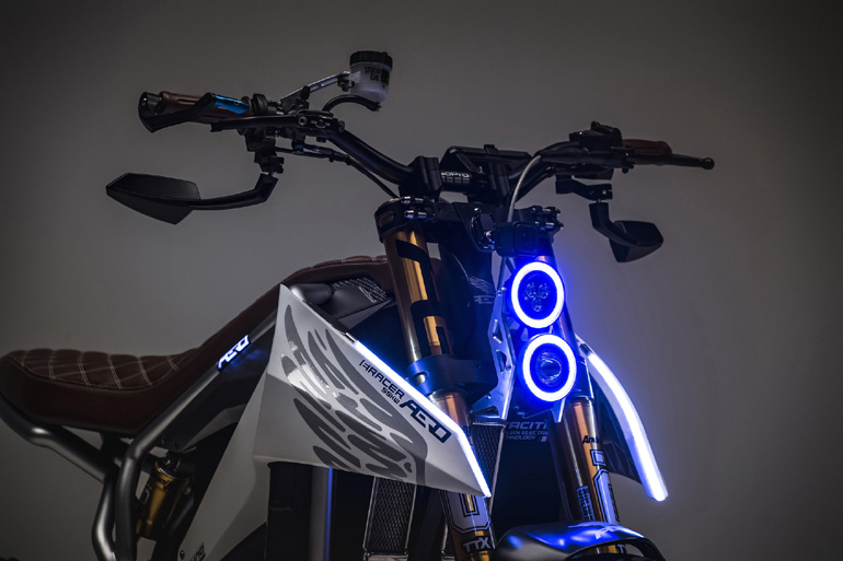 Η εμπρός όχη του Aero E-Racer