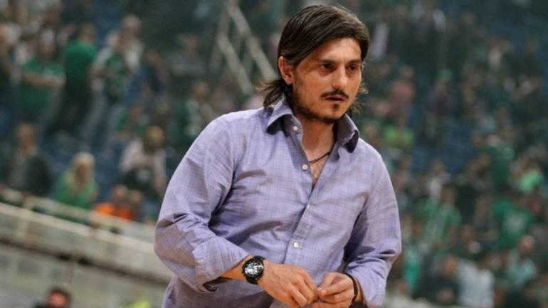 «Να κάνουν τώρα στην άκρη στον Ερασιτέχνη»