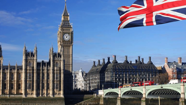 Αμετάβλητα τα επιτόκια της Μ. Βρετανίας