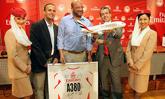 Aπό εκδήλωση για τη χορηγική συμφωνία της Emirates με τον Ολυμπιακό