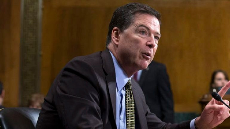 Ο Τζέιμς Κόμεϊ αρνείται να μιλήσει για την αποπομπή του