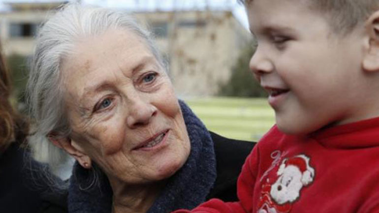 Η Βανέσα Ρεντγκρέιβ σκηνοθετεί ντοκιμαντέρ για την προσφυγική κρίση