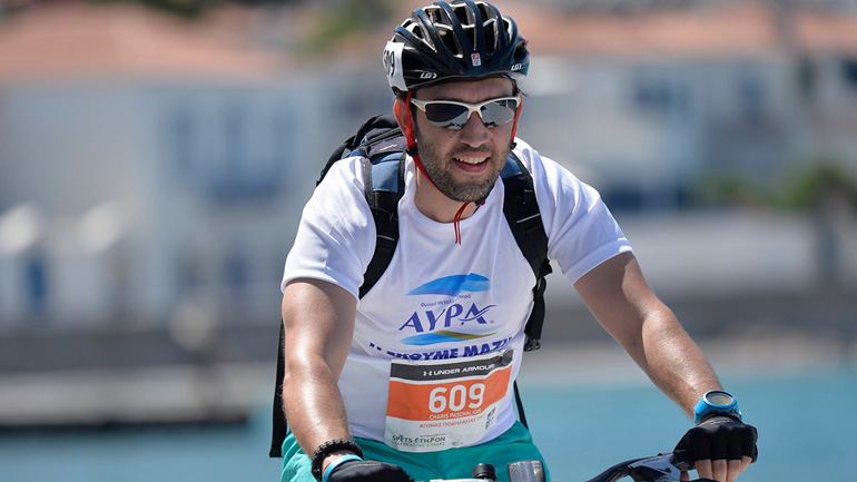 Το Φυσικό Μεταλλικό Νερό ΑΥΡΑ δρόσισε για τέταρτη συνεχόμενη χρονιά το Spetsathlon