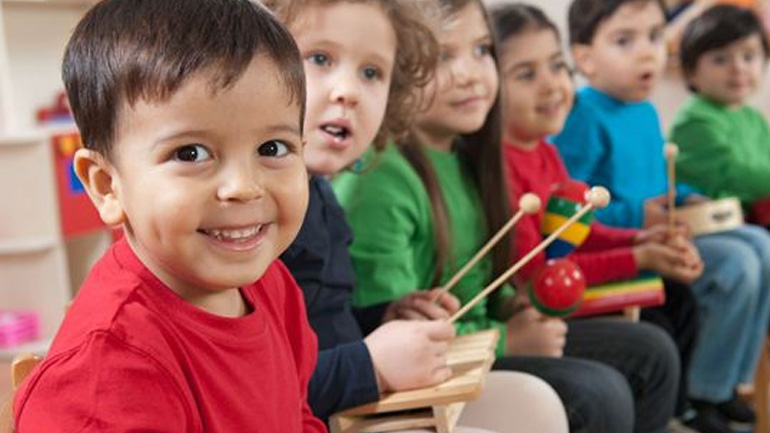 Βοηθήστε το παιδί να φέρεται σωστά στο σχολείο