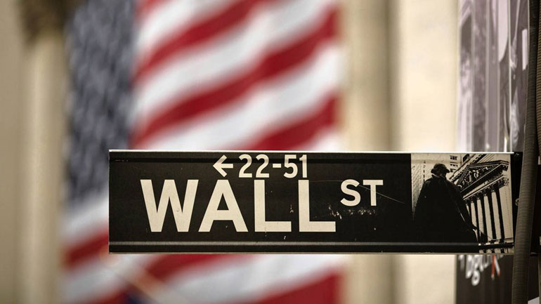 Οριακές απώλειες στη Wall Street