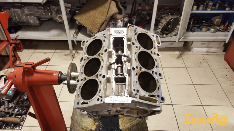 Το μπλοκ του κινητήρα από Nissan GT-R