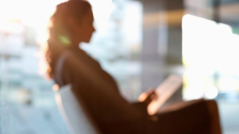 Τι κινδύνους διατρέχουν οι γυναίκες που δουλεύουν σε εναλλασσόμενες βάρδιες;