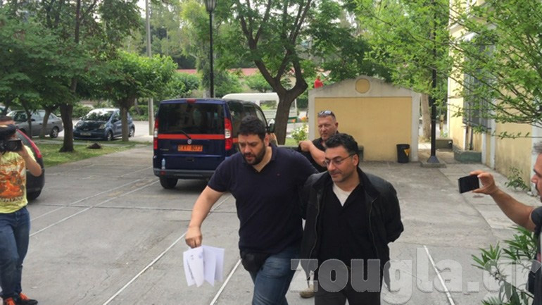 Ο θείος του Μάριου στον ανακριτή