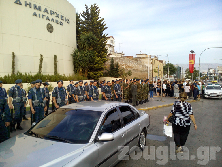 Σε ετοιμότητα τα στρατιωτικά αγήματα
