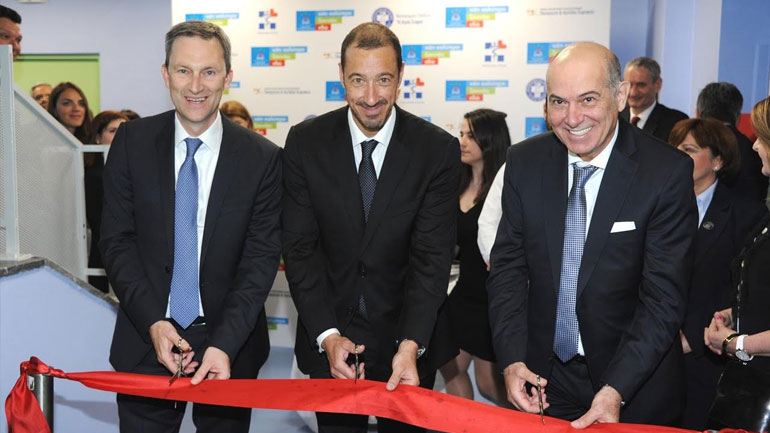   Κοπή Κορδέλας στο Νοσοκομείο Παίδων «Π. & Α. Κυριακού» από τους: Διευθύνοντα Σύμβουλο ΟΠΑΠ κ. Ντάμιαν Κόουπ, Κοινό Διοικητή των Διασυνδεομένων Νοσοκομείων Παίδων κ. Εμμανουήλ Παπασάββα, Αντιπρόεδρο ΟΠΑΠ κ. Σπύρο Φωκά