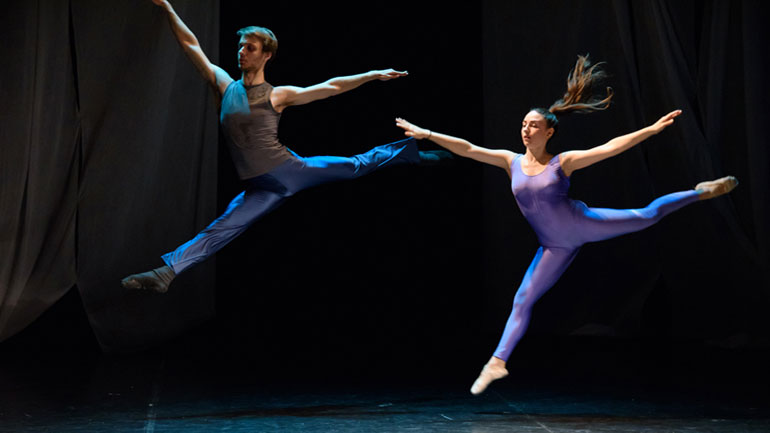 Η παράσταση της ομάδας χορού «7ο Βήμα» μας ταξιδεύει στις θάλασσες του Καββαδία Η παράσταση της ομάδας χορού «7ο Βήμα» μας ταξιδεύει στις θάλασσες του Καββαδία