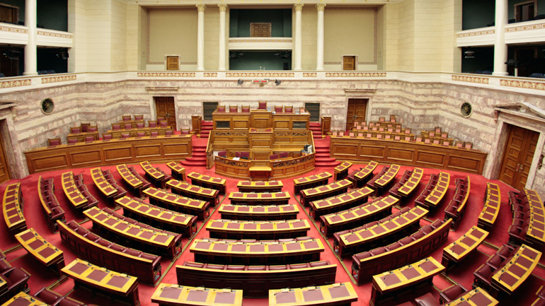 Στις αρμόδιες επιτροπές η συμφωνία με τους δανειστές