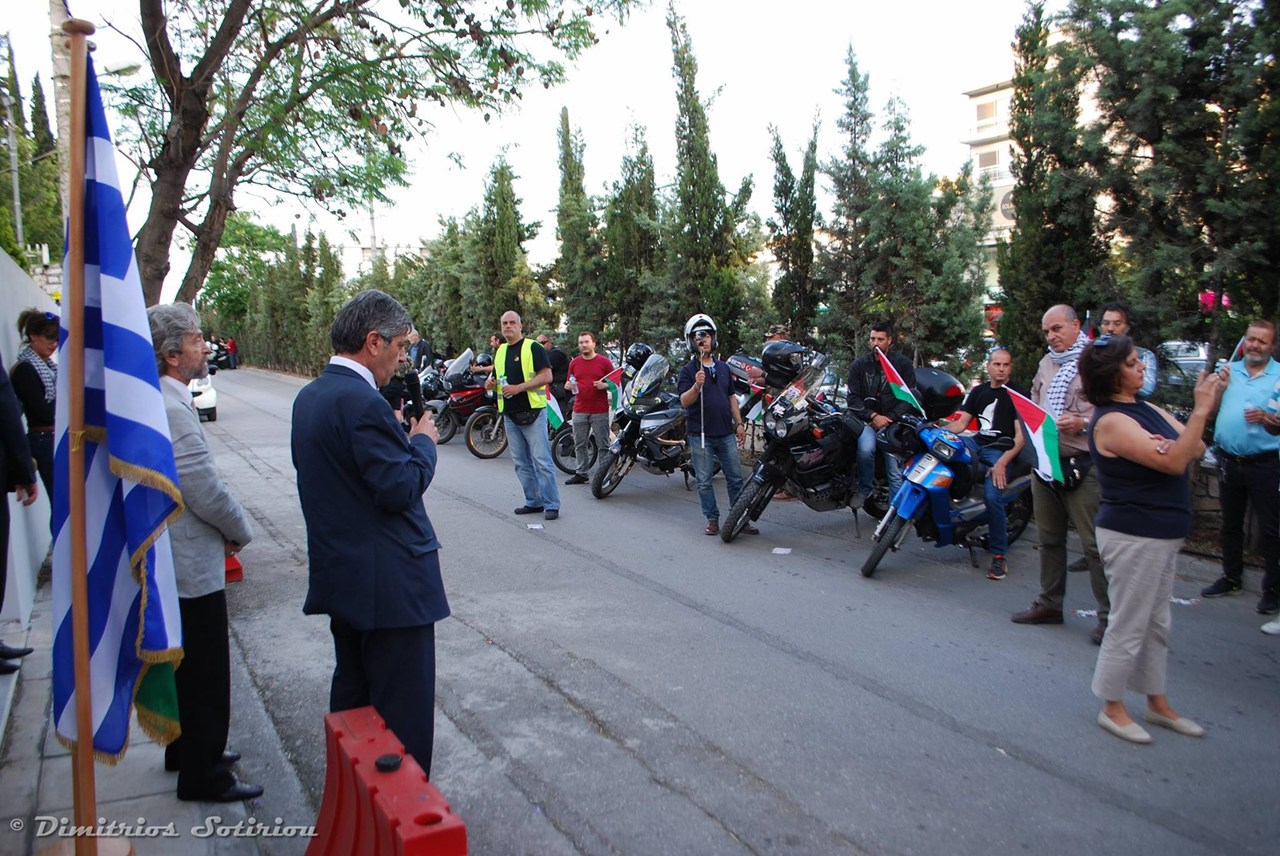 Ο Πρέσβης του Κράτους της Παλαιστίνης στην Ελλάδα, Marwan Emile Toubassi σε χαιρετισμό του στους μοτοσικλετιστές